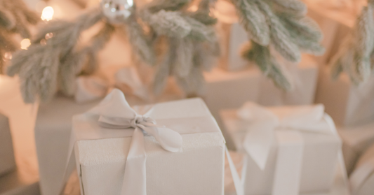 Noël magique avec des cadeaux bio, doux pour la planète et ceux que tu aimes.