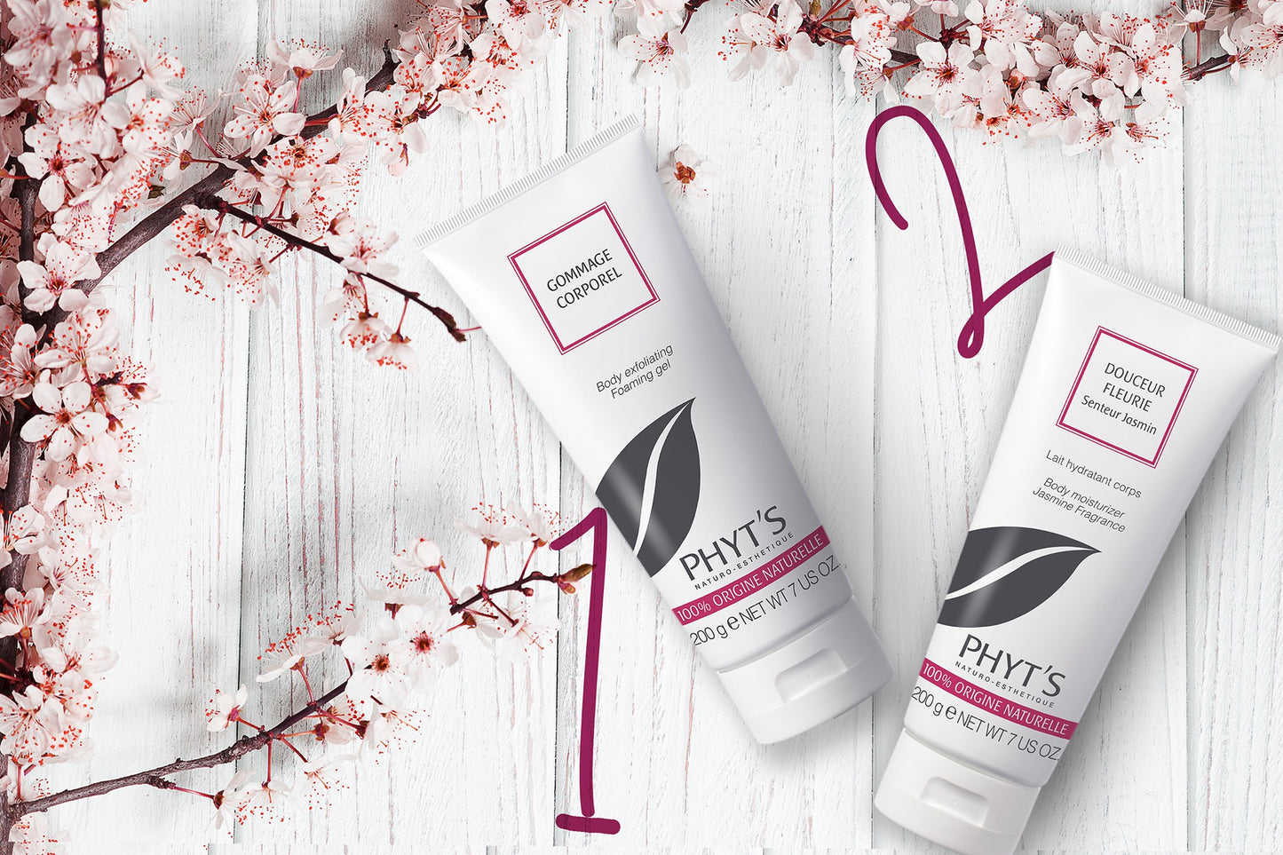 Crème corps Douceur Fleurie hydratante bio au jasmin, associée au gommage corporel Phyt’s, pour un rituel douceur et éclat naturel.