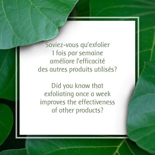 Image éducative sur l'exfoliation hebdomadaire mettant en avant l'amélioration de l'efficacité des soins de la peau grâce à une routine d'exfoliation régulière.