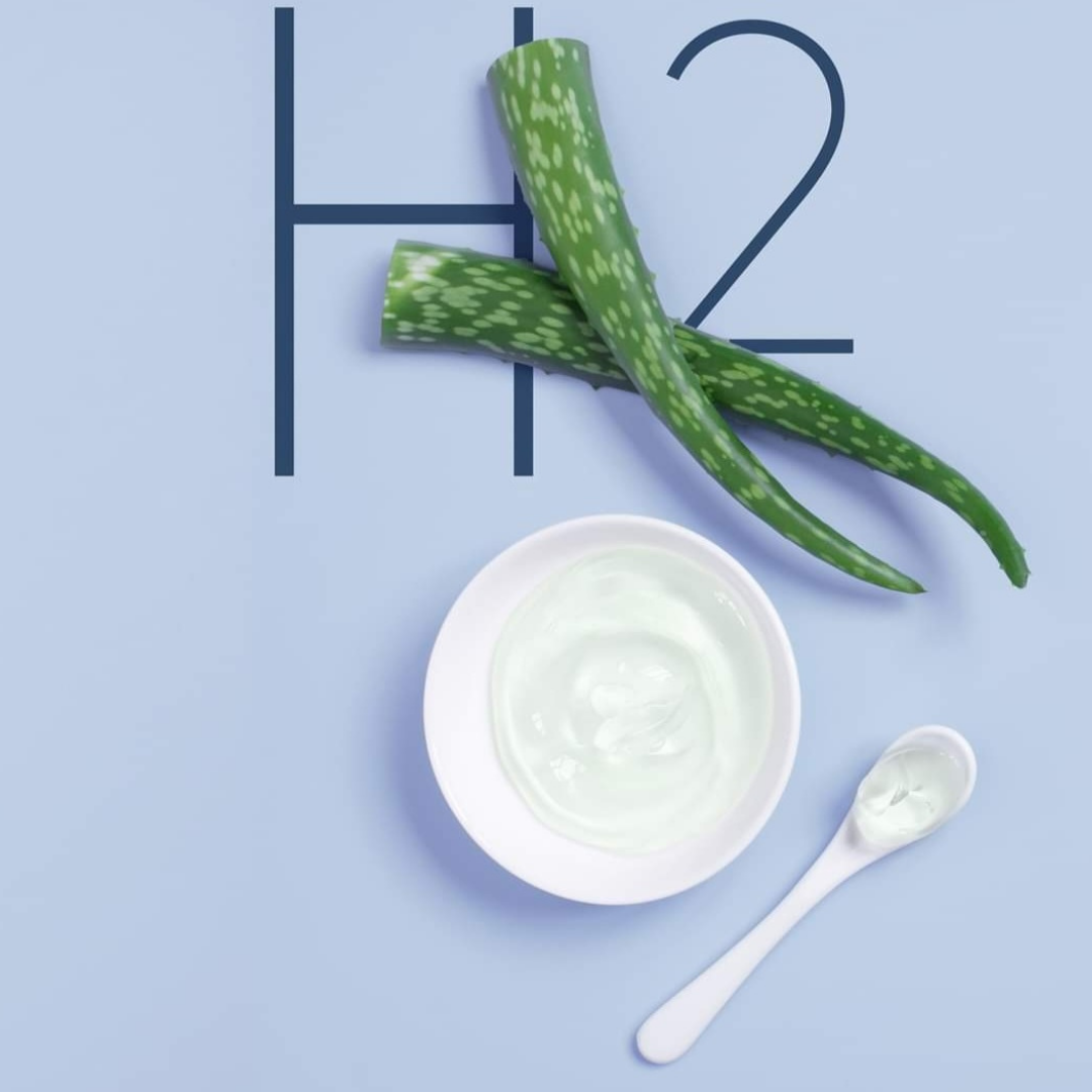 Enrichie en aloe vera et acide hyaluronique végétal, la Crème Hydra Riche 24H Phyt’s apaise et protège la peau tout en renforçant l’hydratation naturelle.