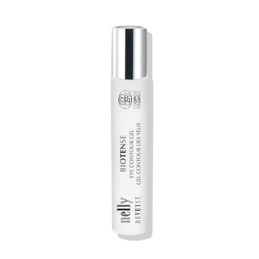 Gel Contour des Yeux BioTense de Nelly DeVuyst, un soin biologique raffermissant qui hydrate, décongestionne et réduit l’apparence des cernes et poches pour un regard visiblement plus lisse et éclatant.