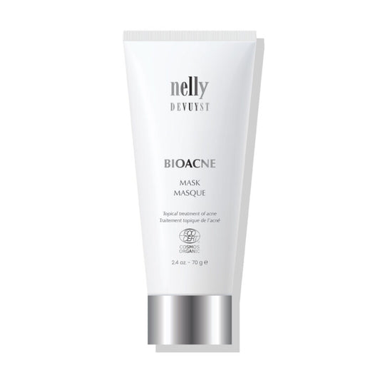 Tube blanc du Masque BioAcné Nelly DeVuyst, traitement topique biologique conçu pour purifier, matifier et rééquilibrer la peau tout en réduisant les imperfections.
