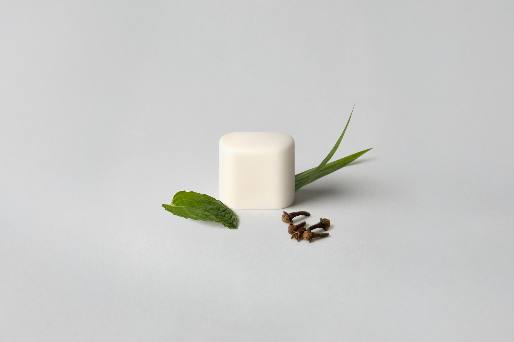 Recharge de déodorant naturel Kiima Freedom, offrant une protection efficace avec une fragrance fraîche et équilibrée inspirée de la liberté et du mouvement.