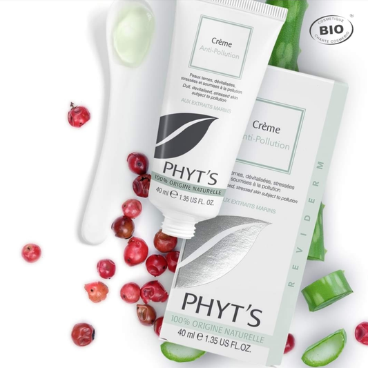 Crème Anti-Pollution Phyt’s à base d’extraits marins, aloe vera et poivres rouges pour revitaliser les peaux ternes et stressées, 100 % d’origine naturelle.